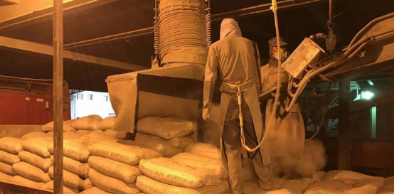 自動水泥裝車收塵系統(tǒng)除塵器控制裝車產生的粉塵